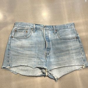 Levi jean shorts